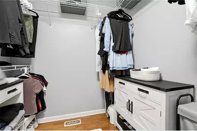 225 Dunagan Dr, Lawrenceville, GA 30045 - Photo 18