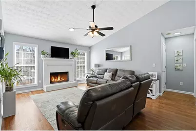 225 Dunagan Dr, Lawrenceville, GA 30045 - Photo 6