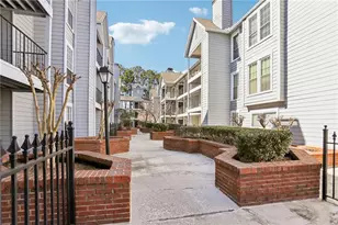 307 Granville Ct, Atlanta, GA 30328 - Photo 2