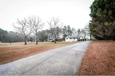 106 Village Drives, Hiram, GA 30141 - Photo 4