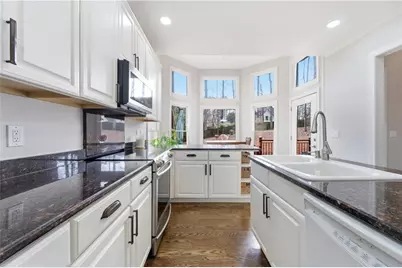 1001 Chestnut Hill Road SW, Marietta, GA 30064 - Photo 6