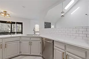 4732 Walnut Bend Dr, Gainesville, GA 30507 - Photo 16