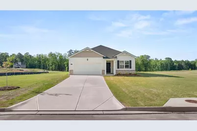 135 Townsend Court, Griffin, GA 30224 - Photo 2