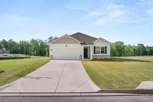 135 Townsend Ct, Griffin, GA 30224 - Photo 2