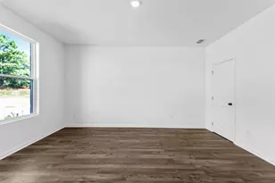 4008 Laurant Path, Flowery Branch, GA 30542 - Photo 6