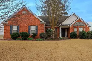 3385 Stoneleigh Run Dr, Buford, GA 30519 - Photo 2