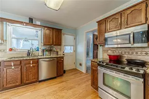 2128 Pinehurst Ln, Snellville, GA 30078 - Photo 10