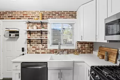 394 6th Street NE #2, Atlanta, GA 30308 - Photo 8