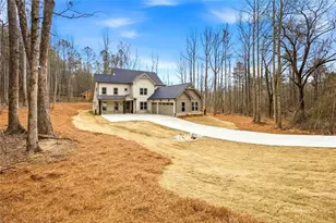 730 Primrose Ln, Pendergrass, GA 30567 - Photo 2