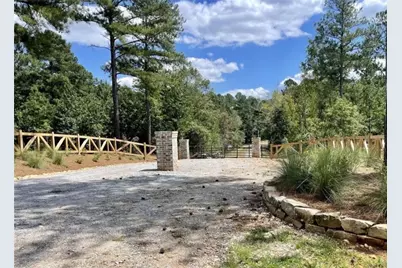 690 Harmony Gates Drive, Commerce, GA 30530 - Photo 2