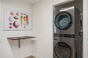 1645 Evans Dr SW, Atlanta, GA 30310 - Photo 6