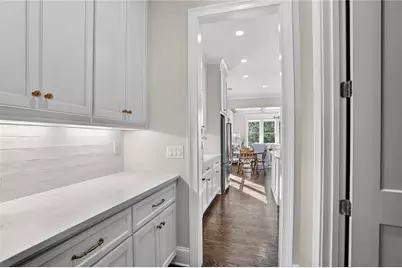 287 Green Hill Road, Atlanta, GA 30342 - Photo 6