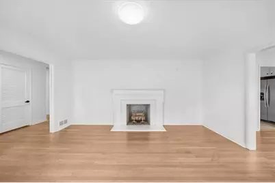 4890 High Point Road, Sandy Springs, GA 30342 - Photo 4