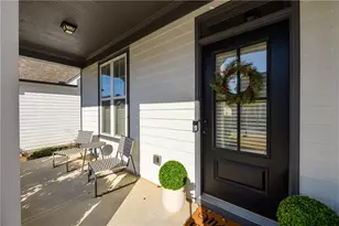 5193 Parkwood Dr, Flowery Branch, GA 30542 - Photo 4