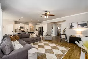 5193 Parkwood Dr, Flowery Branch, GA 30542 - Photo 10