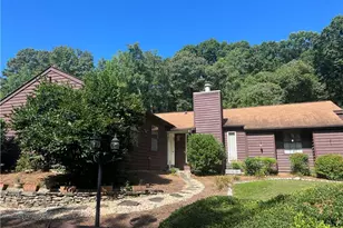 1535 Rogers Lake Rd, Lithonia, GA 30058 - Photo 14