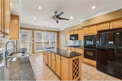 125 Westchester Drive SE, Smyrna, GA 30082 - Photo 10