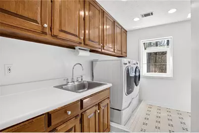 350 Spindle Court, Sandy Springs, GA 30350 - Photo 36