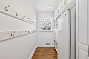 350 Spindle Ct, Sandy Springs, GA 30350 - Photo 24