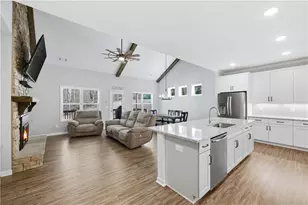 105 Franklin Elm Ct, Waleska, GA 30183 - Photo 4