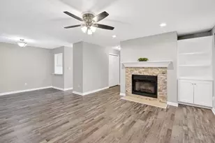 903 Woodcliff Dr, Atlanta, GA 30350 - Photo 2