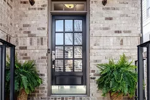 929 Canterbury Ln NE, Atlanta, GA 30324 - Photo 2