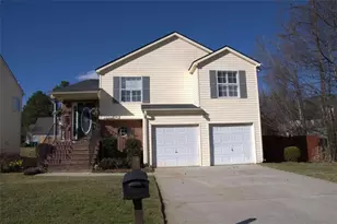 5718 Hidden Brook Cir, Atlanta, GA 30349 - Photo 2