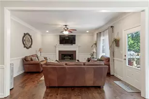 1364 Fallsbrook Way NW, Acworth, GA 30101 - Photo 26