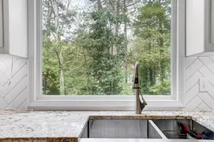 1364 Fallsbrook Way NW, Acworth, GA 30101 - Photo 16