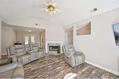 220 Trotters Walk, Covington, GA 30016 - Photo 10