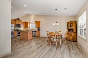 5570 Glenn Ivey Dr, Cumming, GA 30028 - Photo 14