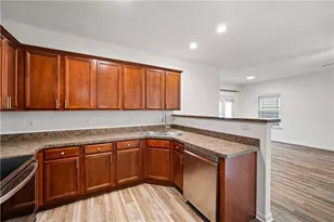 126 Wellbrook Ct NE, Conyers, GA 30012 - Photo 4