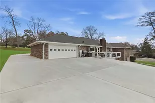 1059 Coronation Dr, Dunwoody, GA 30338 - Photo 72