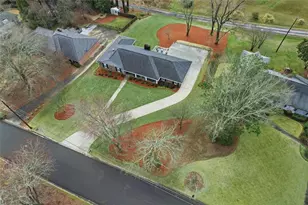 1059 Coronation Dr, Dunwoody, GA 30338 - Photo 16