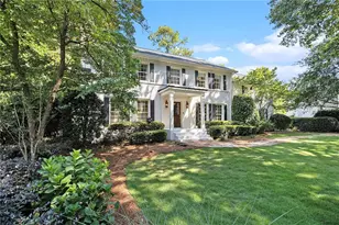 2572 Hyde Manor Dr NW, Atlanta, GA 30327 - Photo 2