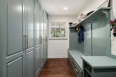 2572 Hyde Manor Drive NW, Atlanta, GA 30327 - Photo 12
