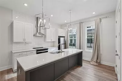 193 Chestnut Circle NE #38, Atlanta, GA 30342 - Photo 2