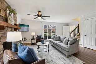 8923 Carroll Manor Dr, Atlanta, GA 30350 - Photo 12