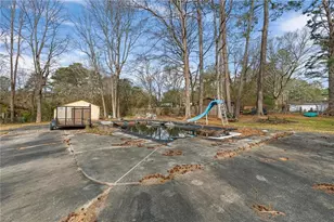 5890 Ave Of Redwoods, Atlanta, GA 30349 - Photo 36