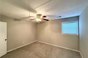 1050 Mathews Ct SE, Smyrna, GA 30080 - Photo 14