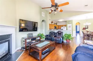 806 Hartstone Ct, Fairburn, GA 30213 - Photo 10