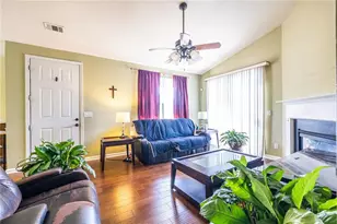 806 Hartstone Ct, Fairburn, GA 30213 - Photo 8