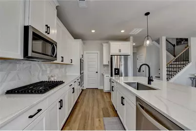 2989 Sweet Red Circle, Braselton, GA 30517 - Photo 8