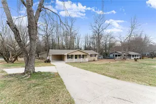 146 Pine St, Cleveland, GA 30528 - Photo 46