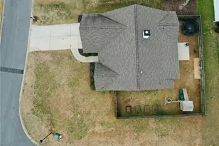 38 Burt's Crossing Dr, Dawsonville, GA 30534 - Photo 2