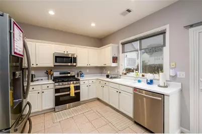 11480 Bentham Court, Johns Creek, GA 30005 - Photo 10