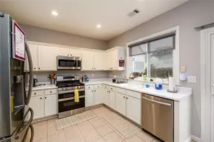 11480 Bentham Ct, Johns Creek, GA 30005 - Photo 10