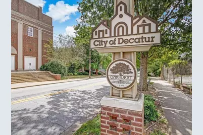 583 Emory Oaks Way, Decatur, GA 30033 - Photo 2