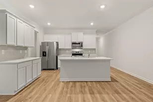 395 Silver Moon Dr, Loganville, GA 30052 - Photo 2