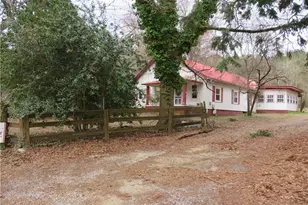 77 Morris Dr, Cedartown, GA 30125 - Photo 2